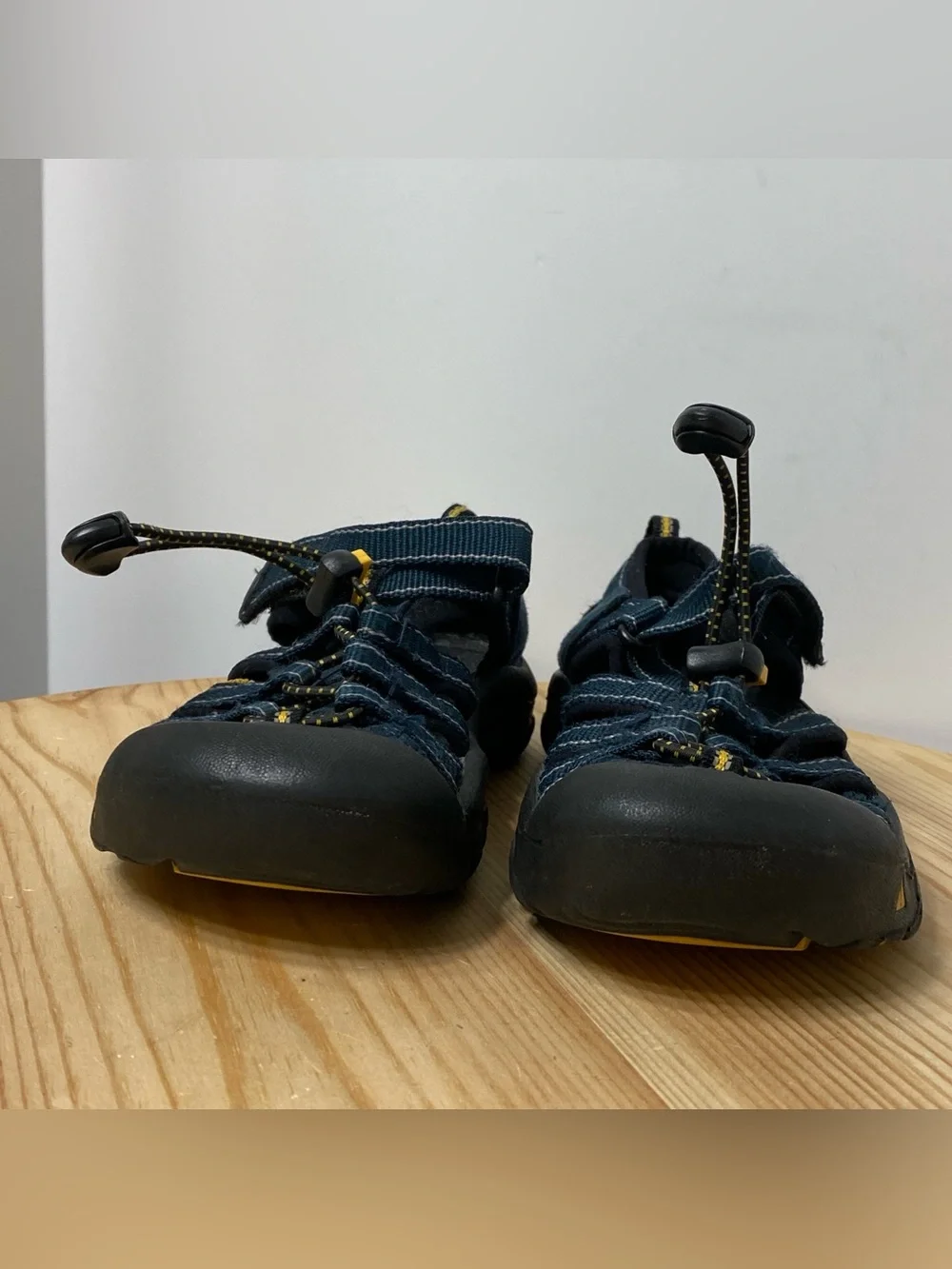 Keen Hiking Sandals Water Shoes Blue Kids Youth Size 12